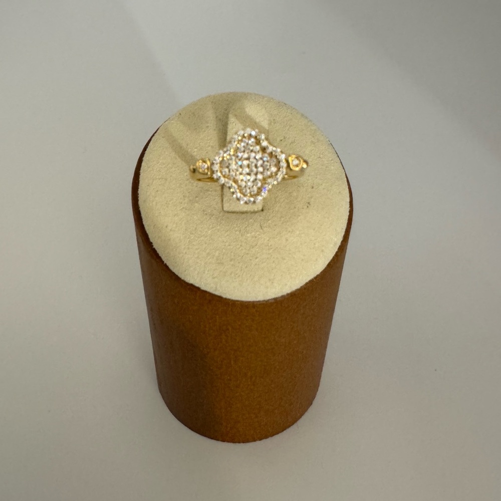 18k Clover Spinner Ring - Picture 8 of 10